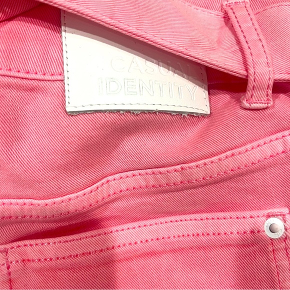 Comma, Women’s Denim Short - Picture 5 of 8